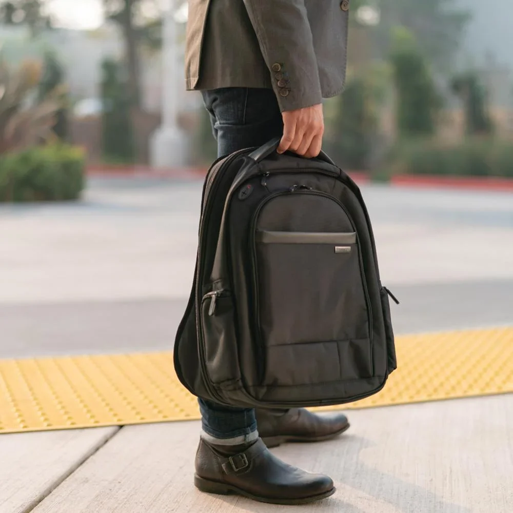 MOCHILA CONTOUR 2.0 PARA NOTEBOOK HASTA 17 vista 2